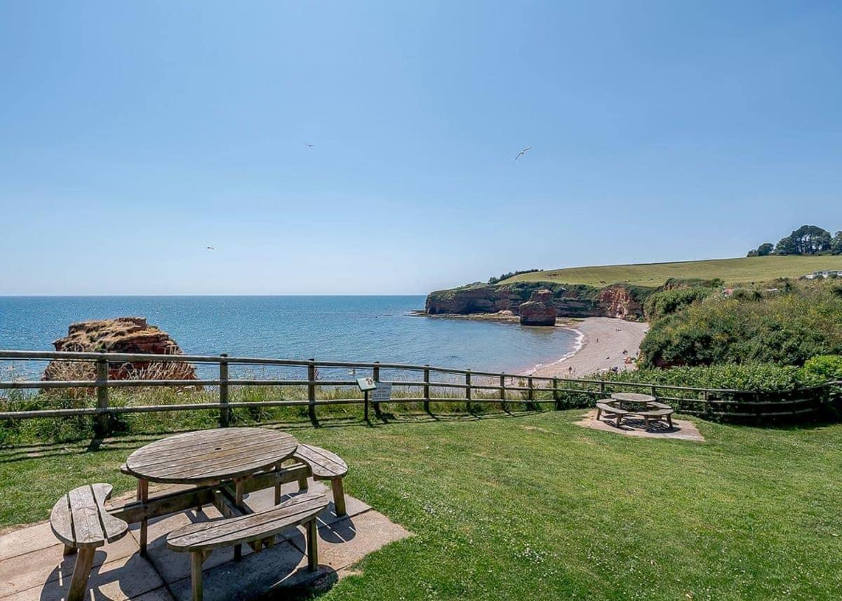 Отель Ladram Bay Holiday Park Otterton Экстерьер фото